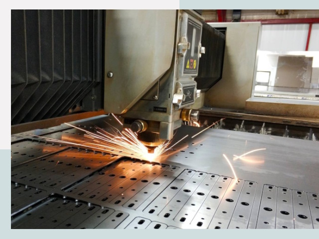 Лазерная резка металла в Сарове от 625 руб.